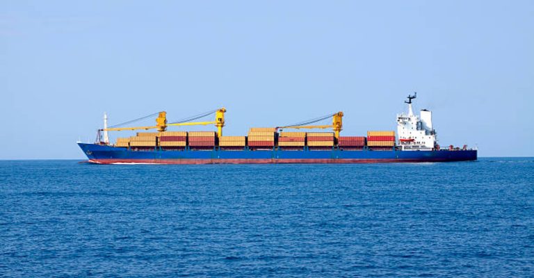 What to Consider While Picking A Shipping Service