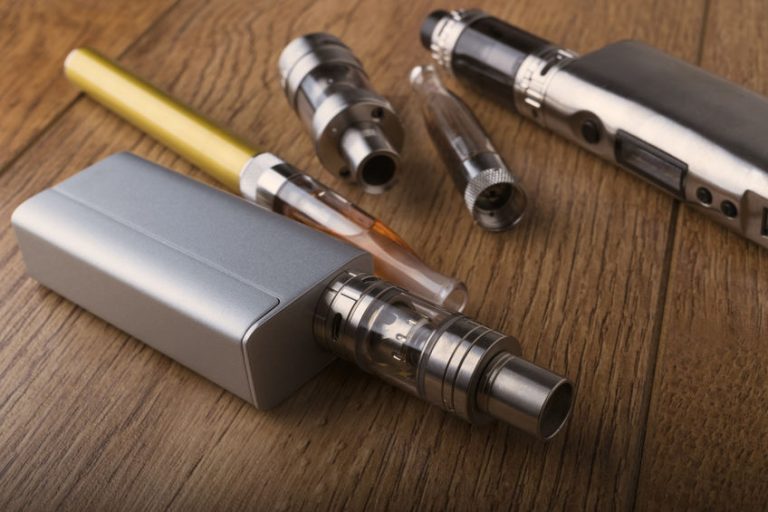 vape pen and vaping devices, mods, atomizers, e cig, e cigarette