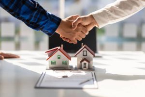 Sell Your Outdated House Without Upgrades or Real Estate Delays