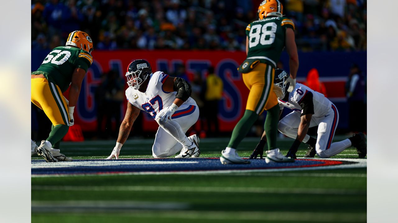 Comparing Green Bay and New York Player Stats: Packers vs Giants Game Recap and Numbers